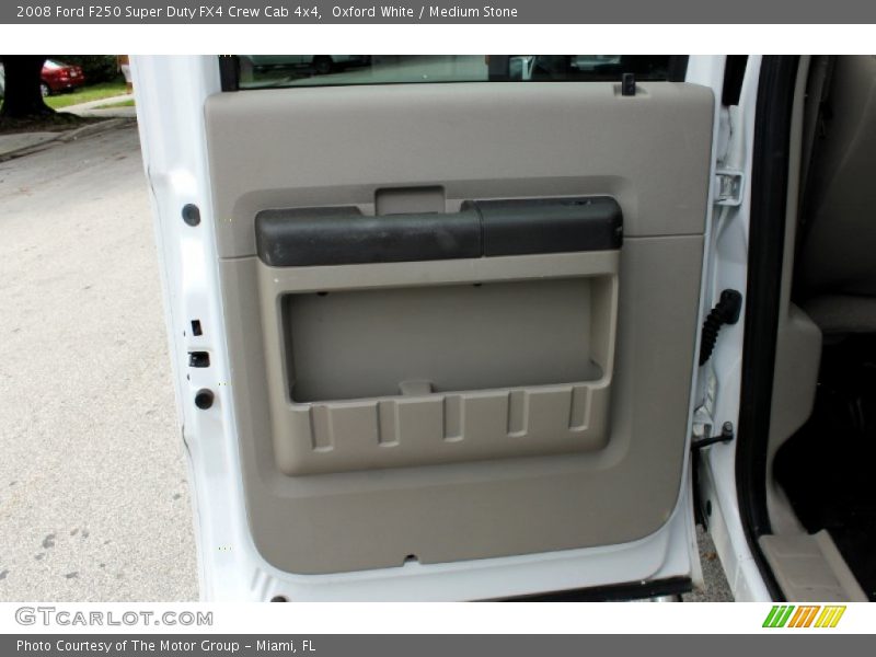 Oxford White / Medium Stone 2008 Ford F250 Super Duty FX4 Crew Cab 4x4