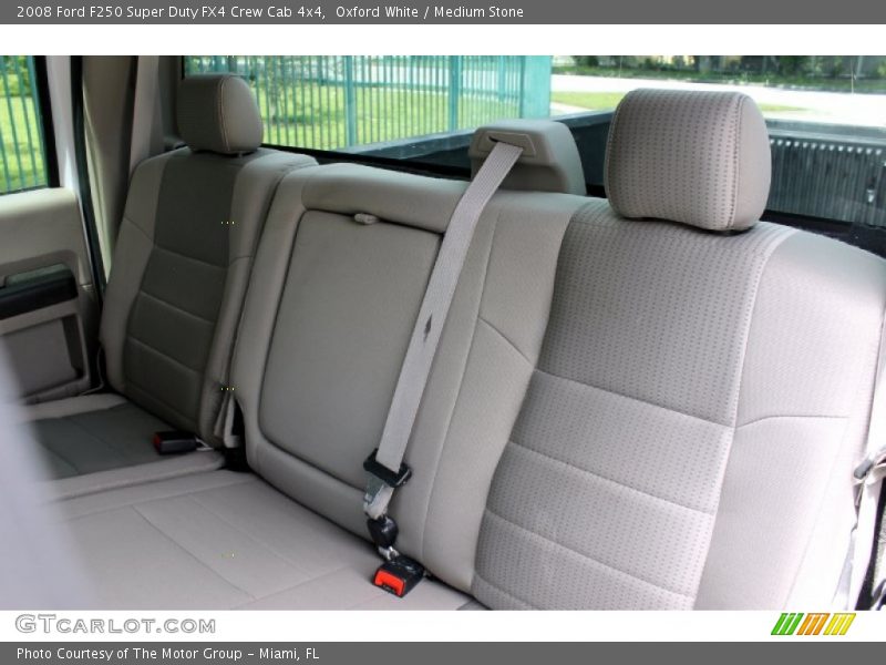 Oxford White / Medium Stone 2008 Ford F250 Super Duty FX4 Crew Cab 4x4