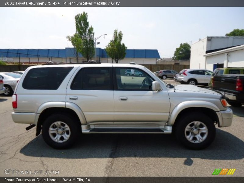 Millennium Silver Metallic / Gray 2001 Toyota 4Runner SR5 4x4