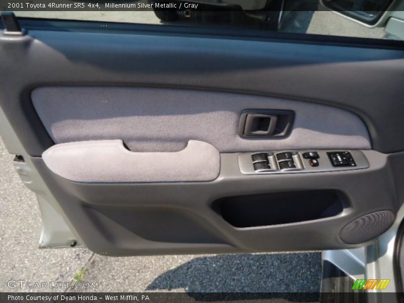 Millennium Silver Metallic / Gray 2001 Toyota 4Runner SR5 4x4