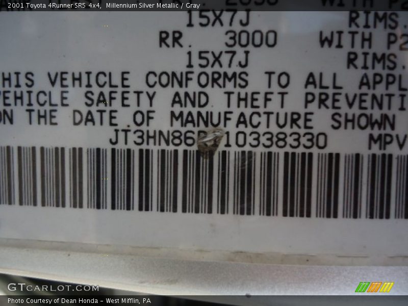 Millennium Silver Metallic / Gray 2001 Toyota 4Runner SR5 4x4