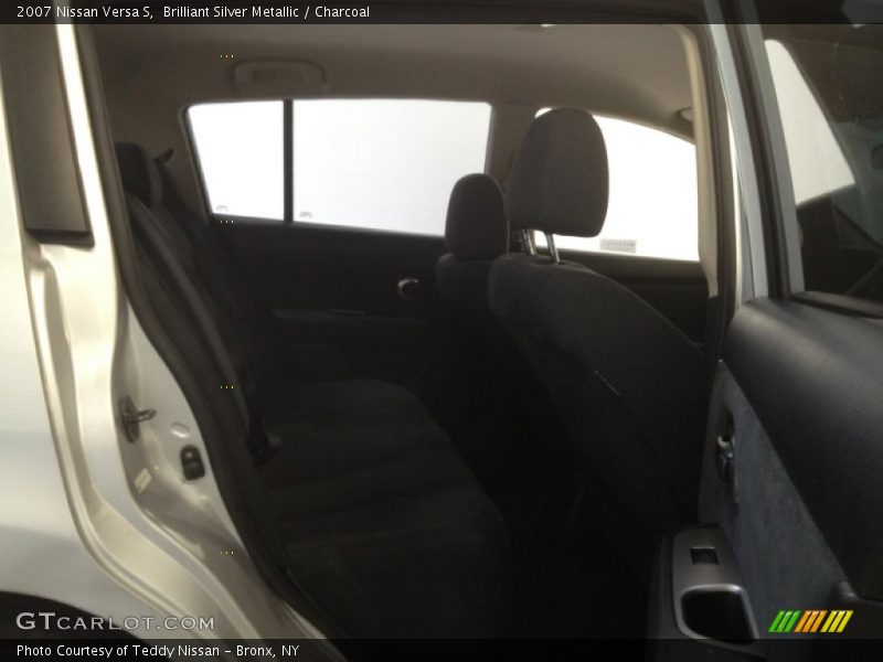 Brilliant Silver Metallic / Charcoal 2007 Nissan Versa S