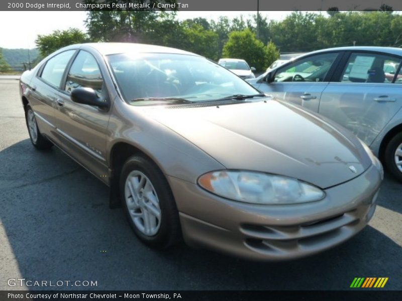 Champagne Pearl Metallic / Camel Tan 2000 Dodge Intrepid