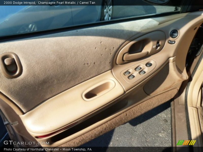 Champagne Pearl Metallic / Camel Tan 2000 Dodge Intrepid
