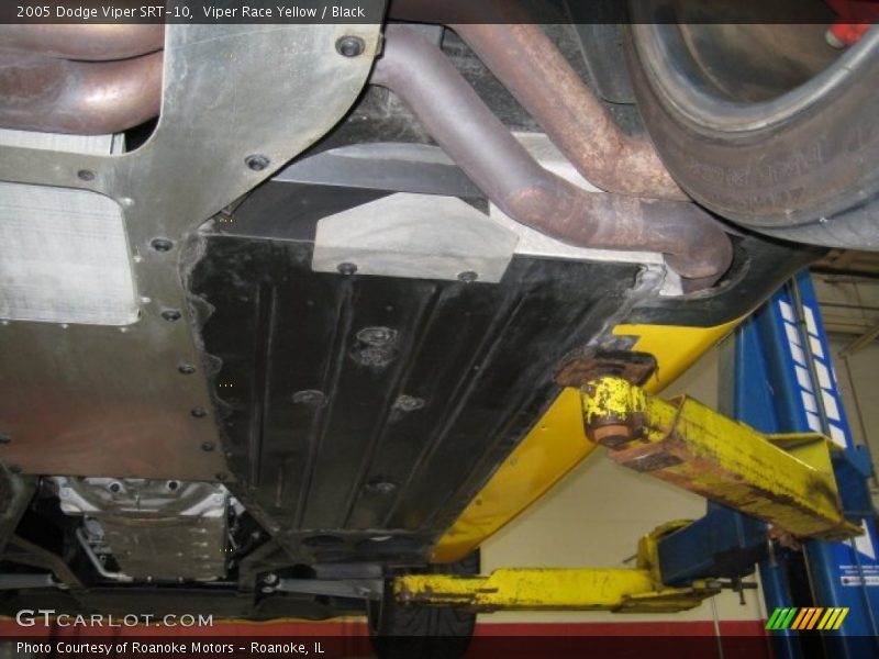 Undercarriage of 2005 Viper SRT-10