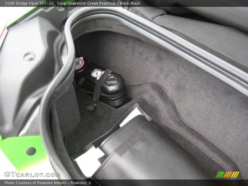  2008 Viper SRT-10 Trunk