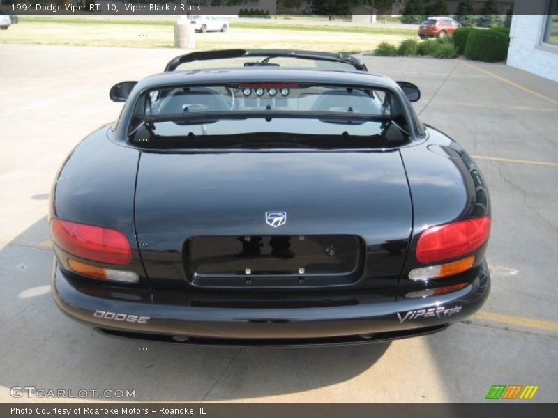 Viper Black / Black 1994 Dodge Viper RT-10