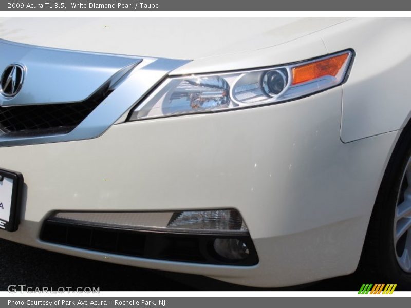 White Diamond Pearl / Taupe 2009 Acura TL 3.5