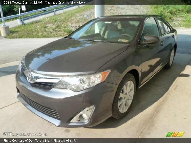 Magnetic Gray Metallic / Ivory 2012 Toyota Camry XLE V6