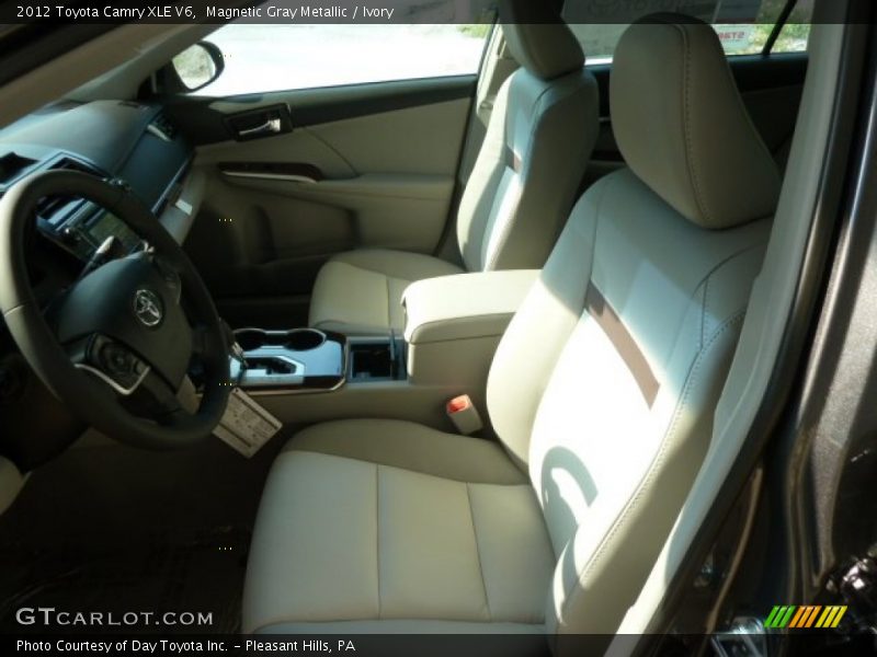 Magnetic Gray Metallic / Ivory 2012 Toyota Camry XLE V6