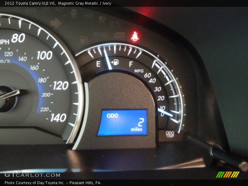 Magnetic Gray Metallic / Ivory 2012 Toyota Camry XLE V6