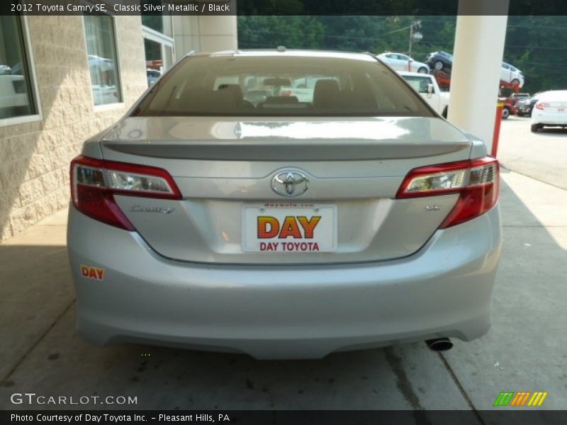 Classic Silver Metallic / Black 2012 Toyota Camry SE