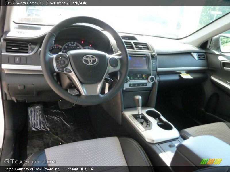 Super White / Black/Ash 2012 Toyota Camry SE