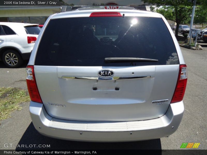 Silver / Gray 2006 Kia Sedona EX