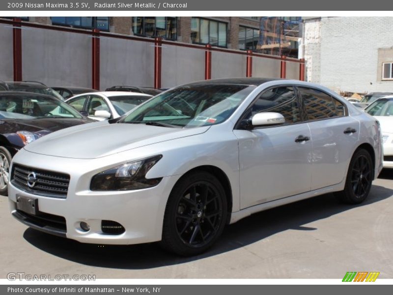 Radiant Silver Metallic / Charcoal 2009 Nissan Maxima 3.5 SV