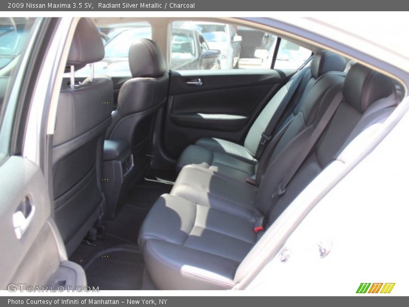 Radiant Silver Metallic / Charcoal 2009 Nissan Maxima 3.5 SV