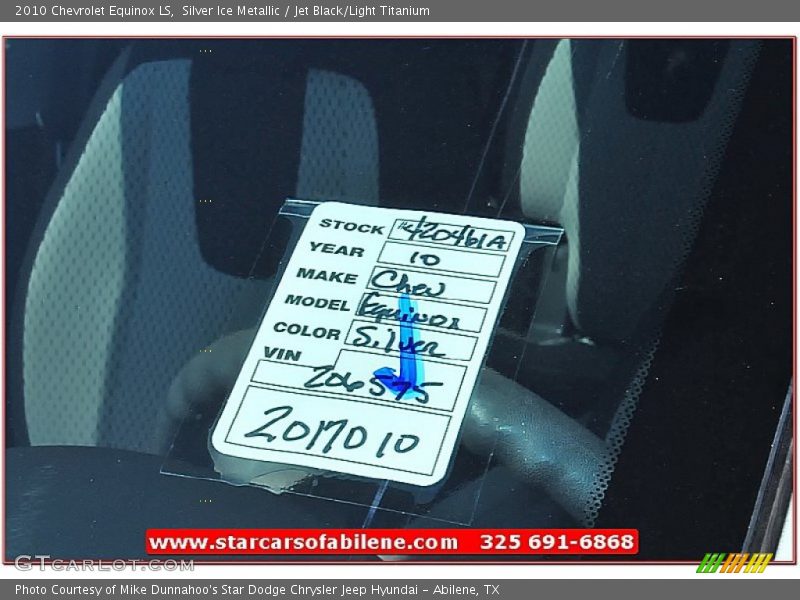 Silver Ice Metallic / Jet Black/Light Titanium 2010 Chevrolet Equinox LS