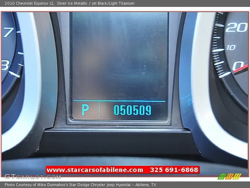 Silver Ice Metallic / Jet Black/Light Titanium 2010 Chevrolet Equinox LS