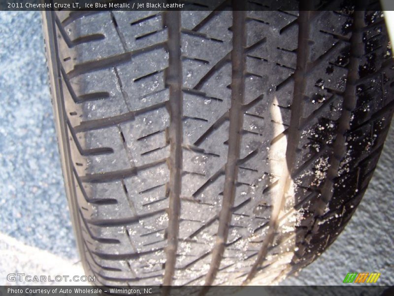 Ice Blue Metallic / Jet Black Leather 2011 Chevrolet Cruze LT