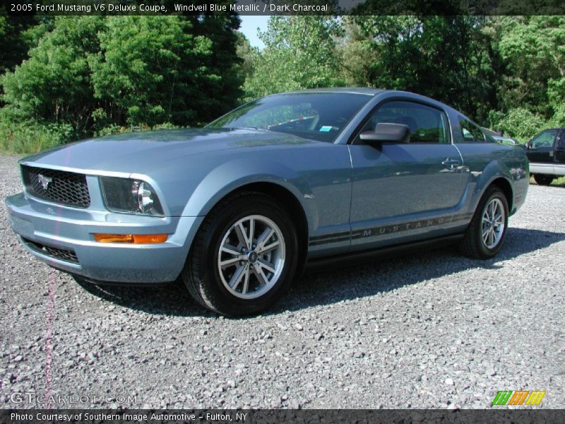 Windveil Blue Metallic / Dark Charcoal 2005 Ford Mustang V6 Deluxe Coupe