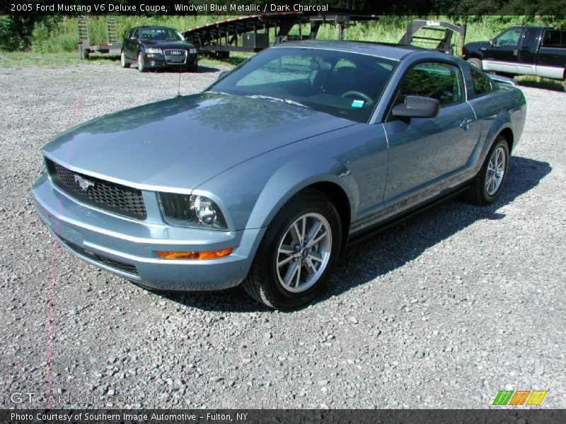 Windveil Blue Metallic / Dark Charcoal 2005 Ford Mustang V6 Deluxe Coupe