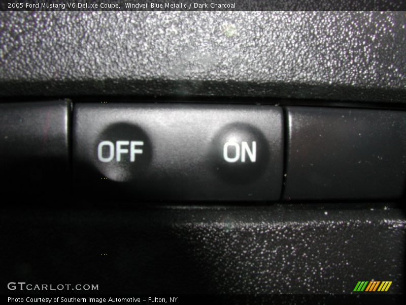 Windveil Blue Metallic / Dark Charcoal 2005 Ford Mustang V6 Deluxe Coupe