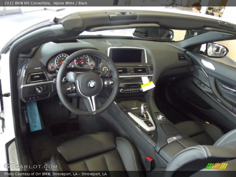 Dashboard of 2012 M6 Convertible