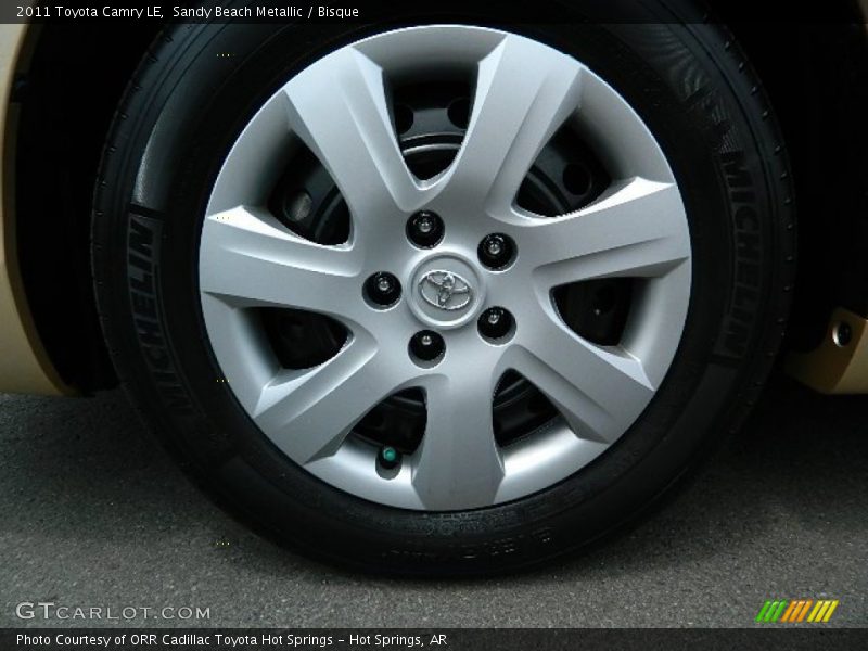 Sandy Beach Metallic / Bisque 2011 Toyota Camry LE
