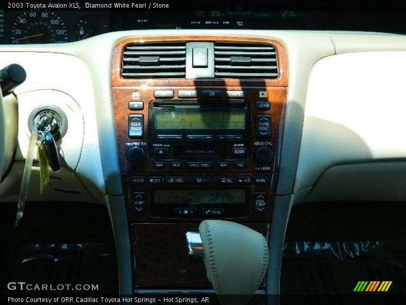 Diamond White Pearl / Stone 2003 Toyota Avalon XLS