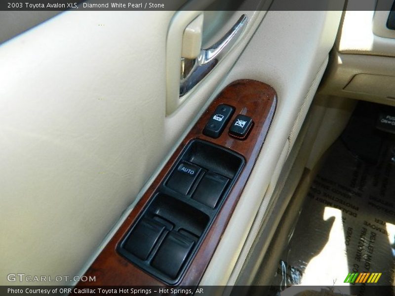 Diamond White Pearl / Stone 2003 Toyota Avalon XLS