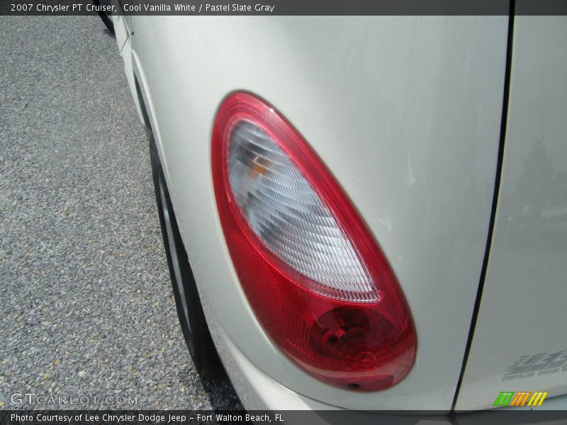 Cool Vanilla White / Pastel Slate Gray 2007 Chrysler PT Cruiser