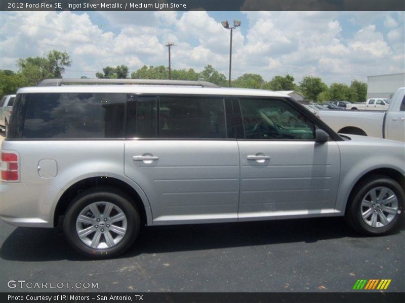 Ingot Silver Metallic / Medium Light Stone 2012 Ford Flex SE