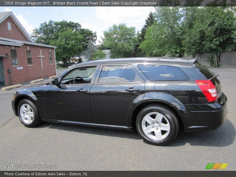 Brilliant Black Crystal Pearl / Dark Slate Gray/Light Graystone 2005 Dodge Magnum SXT