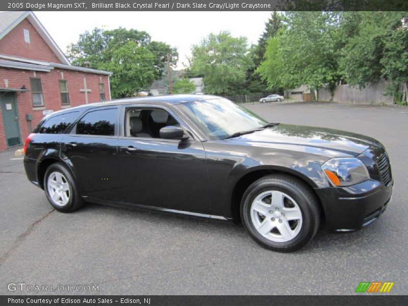 Brilliant Black Crystal Pearl / Dark Slate Gray/Light Graystone 2005 Dodge Magnum SXT