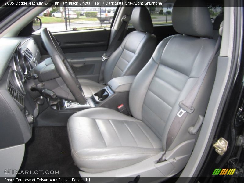 Brilliant Black Crystal Pearl / Dark Slate Gray/Light Graystone 2005 Dodge Magnum SXT