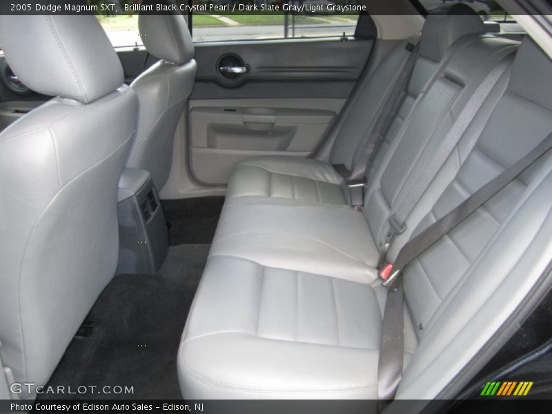 Brilliant Black Crystal Pearl / Dark Slate Gray/Light Graystone 2005 Dodge Magnum SXT