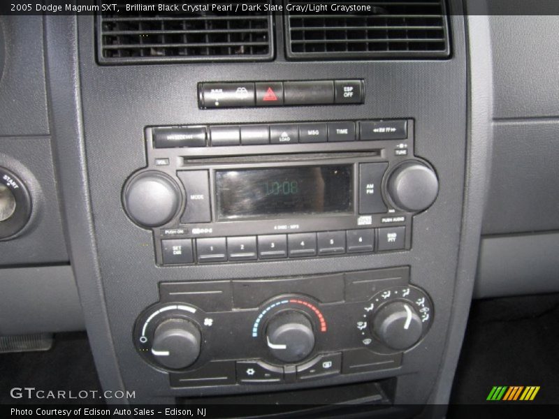 Brilliant Black Crystal Pearl / Dark Slate Gray/Light Graystone 2005 Dodge Magnum SXT