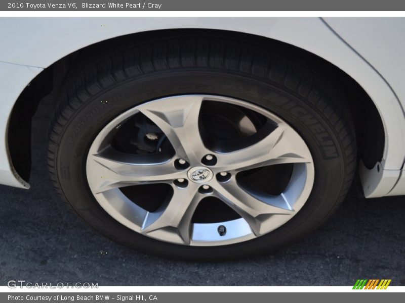 Blizzard White Pearl / Gray 2010 Toyota Venza V6
