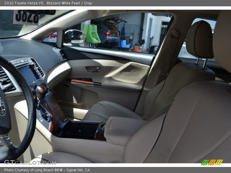 Blizzard White Pearl / Gray 2010 Toyota Venza V6