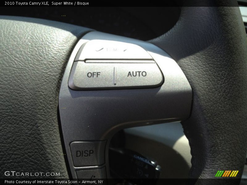 Super White / Bisque 2010 Toyota Camry XLE