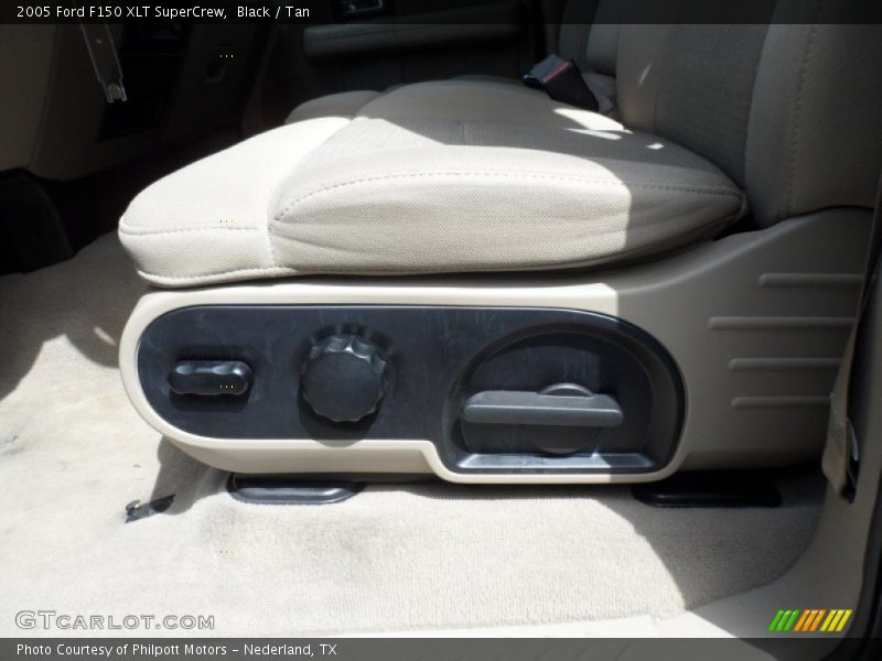 Black / Tan 2005 Ford F150 XLT SuperCrew