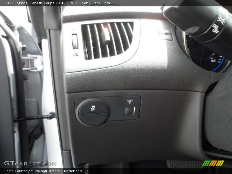 Circuit Silver / Black Cloth 2013 Hyundai Genesis Coupe 2.0T