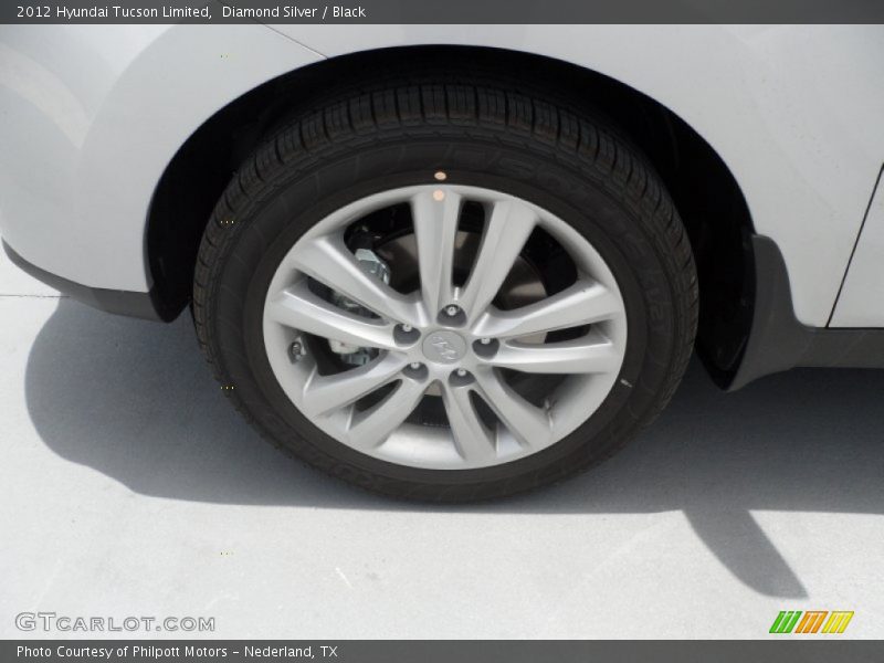 Diamond Silver / Black 2012 Hyundai Tucson Limited