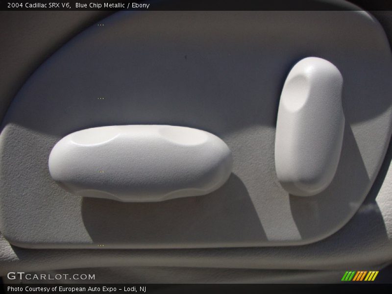 Blue Chip Metallic / Ebony 2004 Cadillac SRX V6