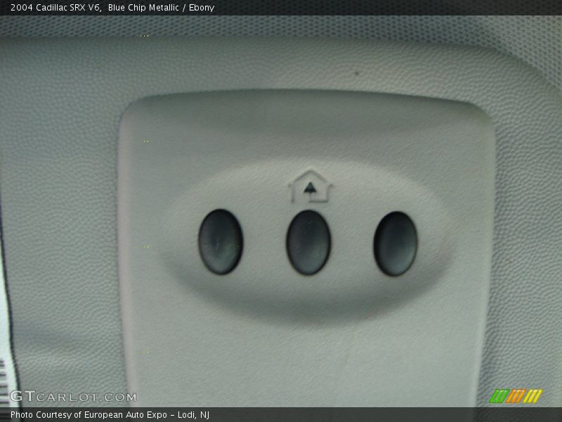 Blue Chip Metallic / Ebony 2004 Cadillac SRX V6