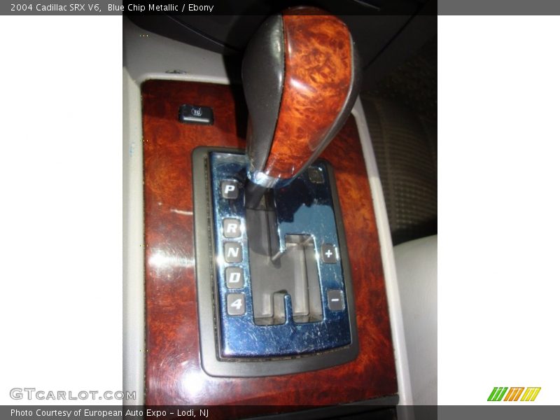 Blue Chip Metallic / Ebony 2004 Cadillac SRX V6
