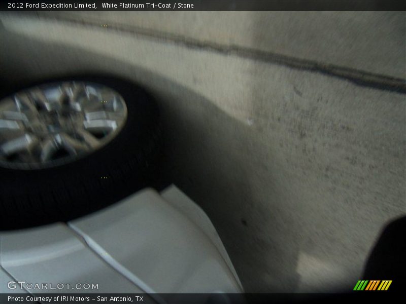 White Platinum Tri-Coat / Stone 2012 Ford Expedition Limited