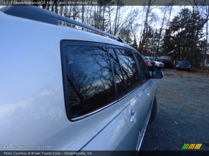 Classic Silver Metallic / Ash 2012 Toyota Highlander SE 4WD