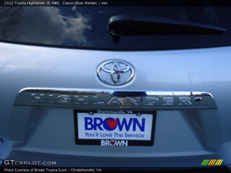 Classic Silver Metallic / Ash 2012 Toyota Highlander SE 4WD
