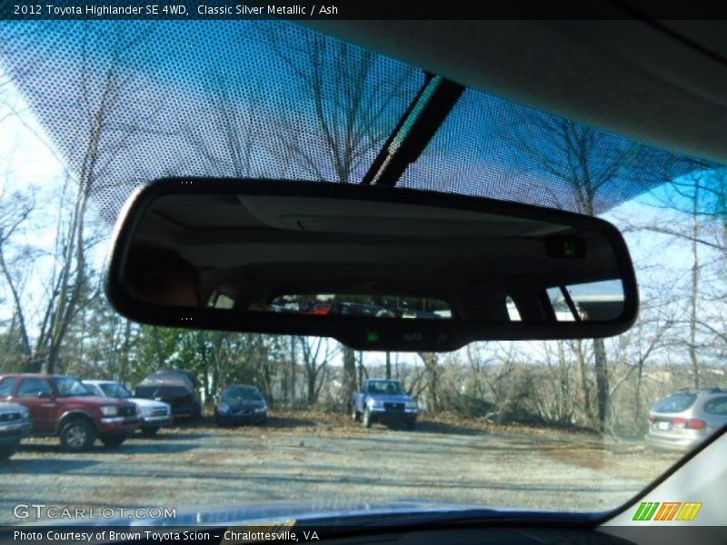 Classic Silver Metallic / Ash 2012 Toyota Highlander SE 4WD